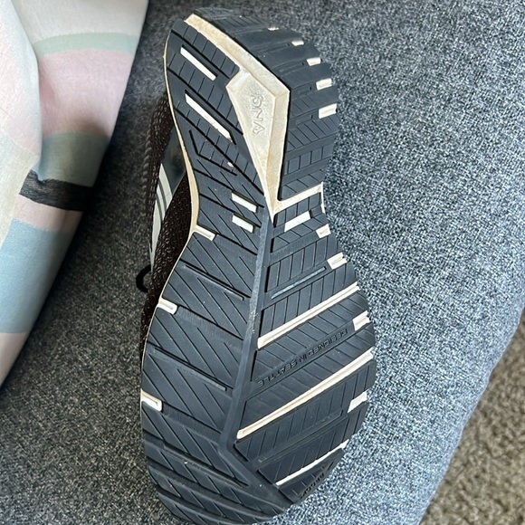 Brooks Revel 5 Hybrid running shoe - Picture 6 of 11